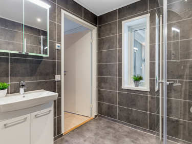 Bilde av det andre baderommet i vinkelhuset Regina