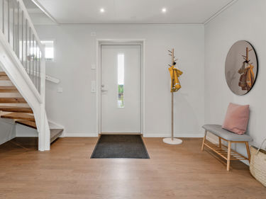 Bilde av liggende dekorvindu i hall / trapp