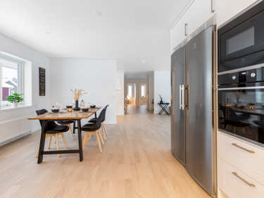 Bilde av spiseplassen i kjøkkenet til vinkelhuset Regina