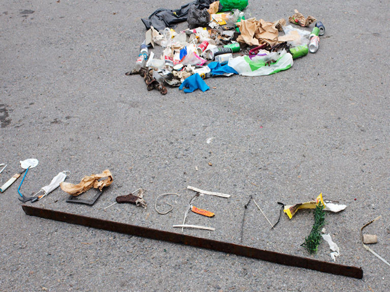 Bilde av søppel på stranda som Miljøagentene har ryddet opp