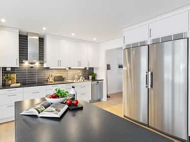 Bilde av kjøkkenøy og Electrolux hvitevarer - huset Selma