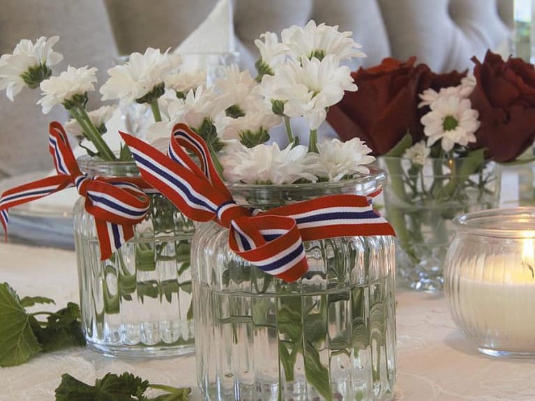 Bilde av dekorert 17.mai-bord